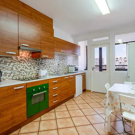 Bright & Cozy In By Lovelystay * Portimão