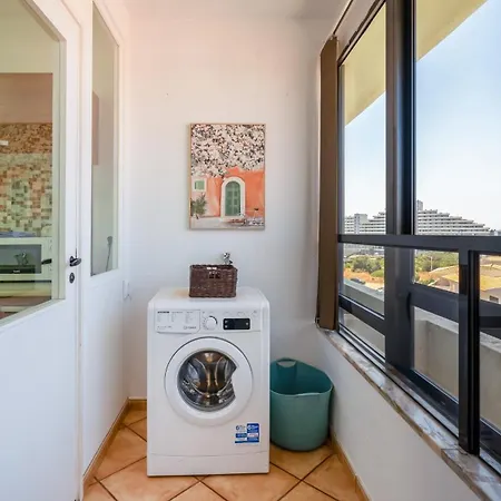 Bright & Cozy In By Lovelystay * Portimao